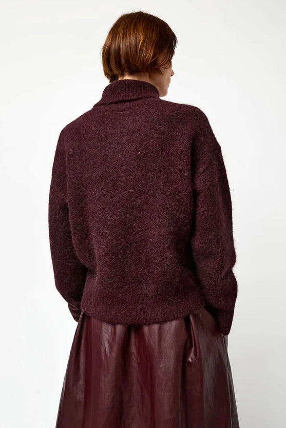 Miles Sweater in Bordeaux