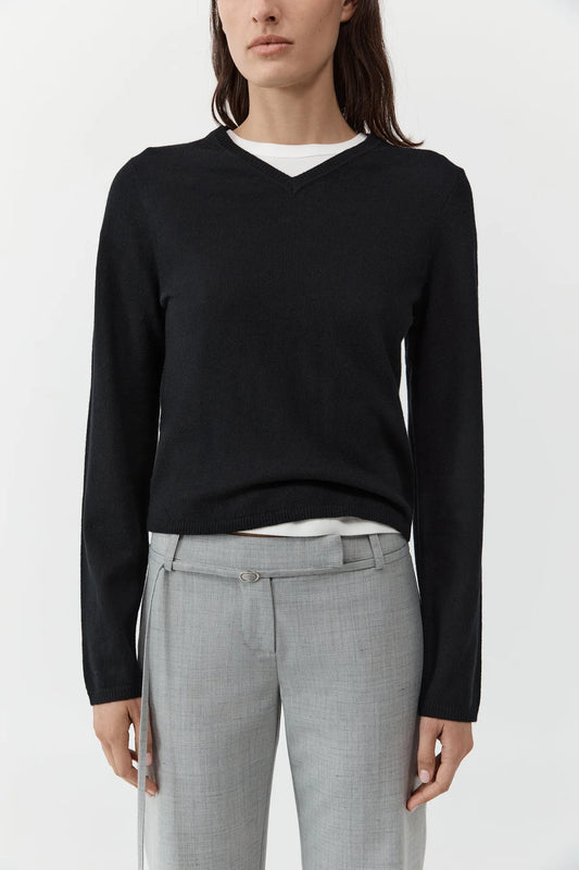 Fine Merino V Neck Sweater-Black