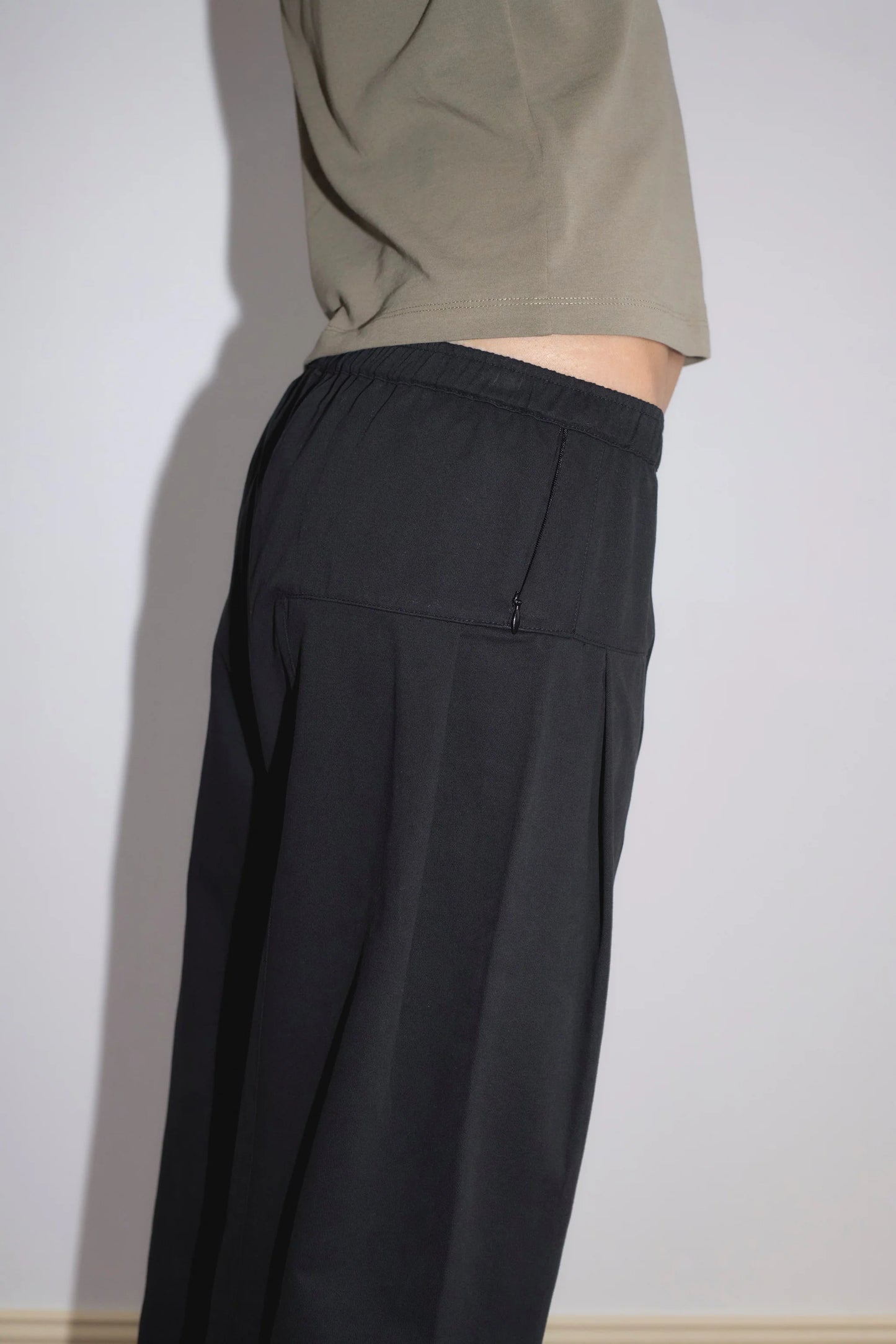 Pleat Pant-Black