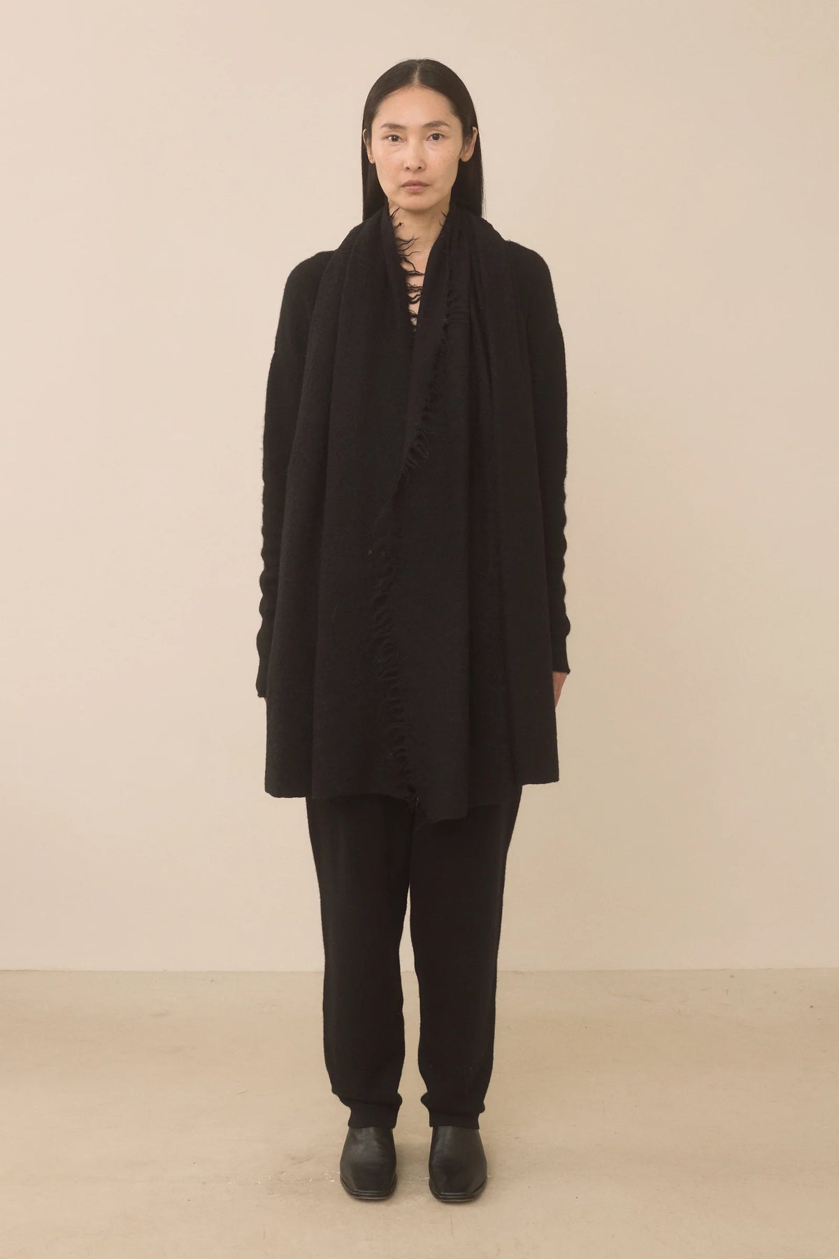 Soft Fringe Scarf- Black