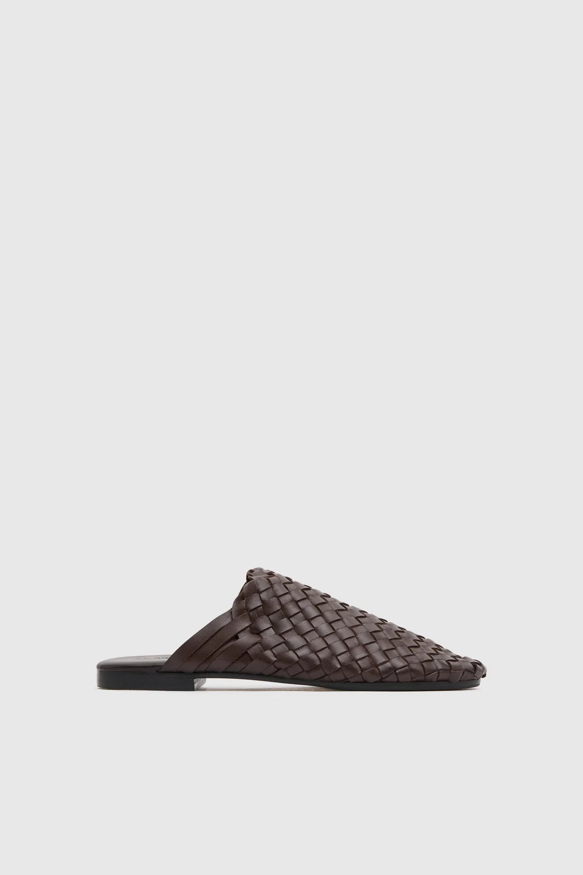 Brunto Woven Slides