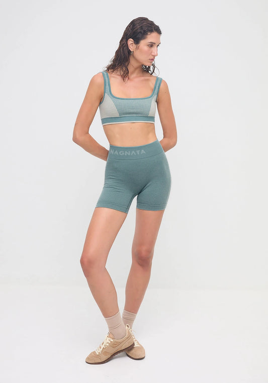 BALLET WOOL MINI SHORT FROST