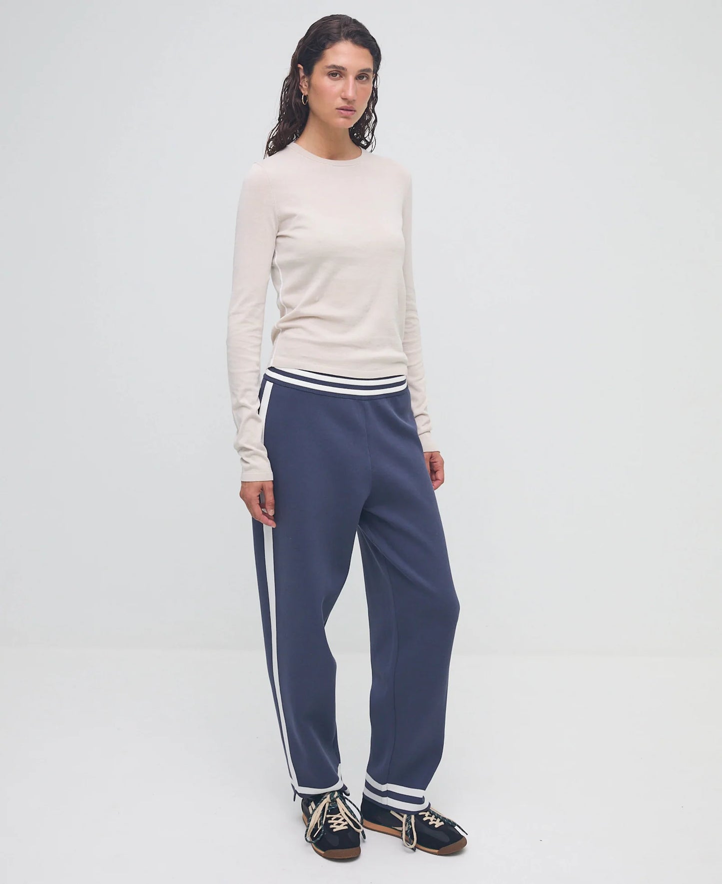 ESSENTIALS LONG SLEEVE TOP - MOONBEAM