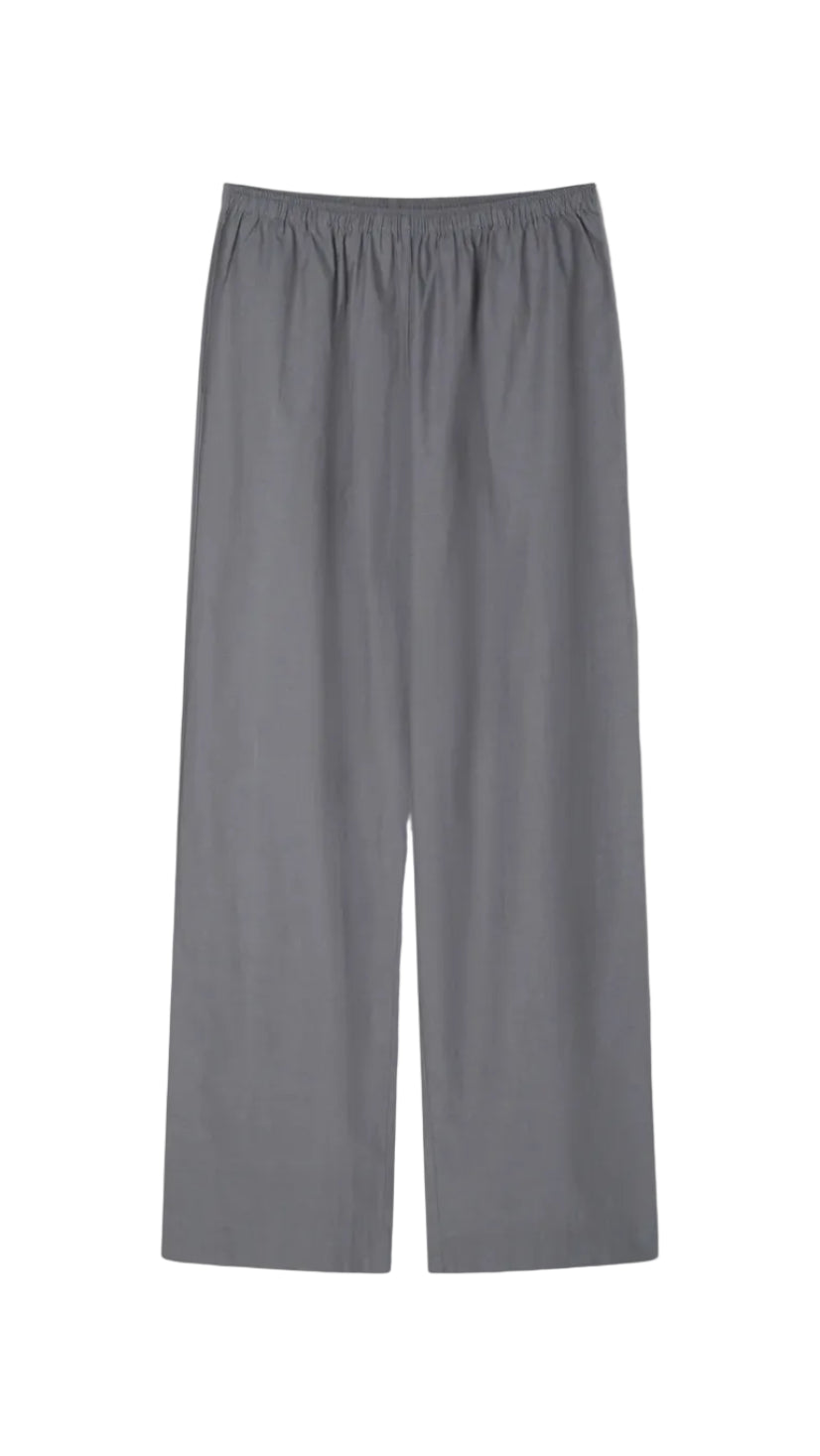 Ease Pant Currant