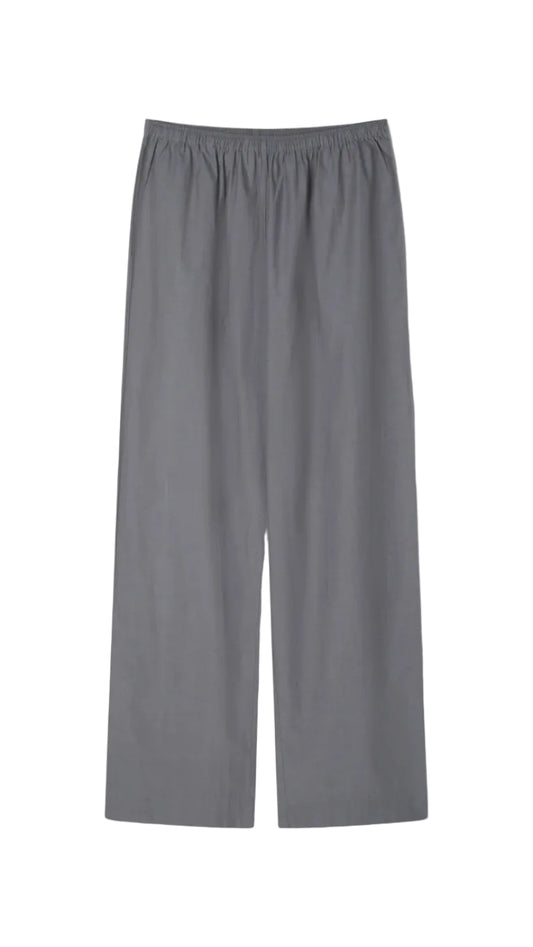 Ease Pant Currant