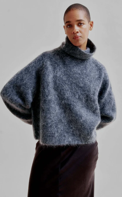 Mohair Highneck in Charcoa