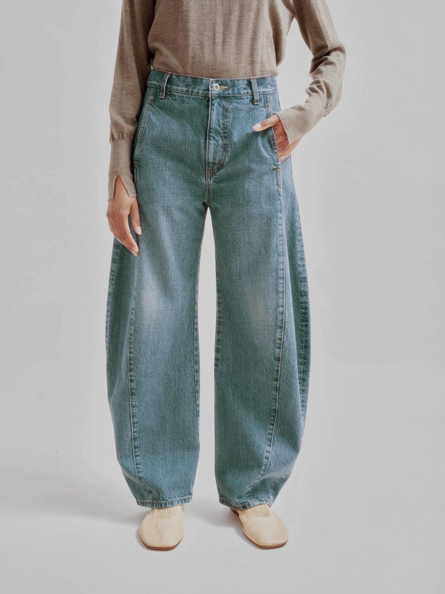 Barrel Denim in Vintage Blue