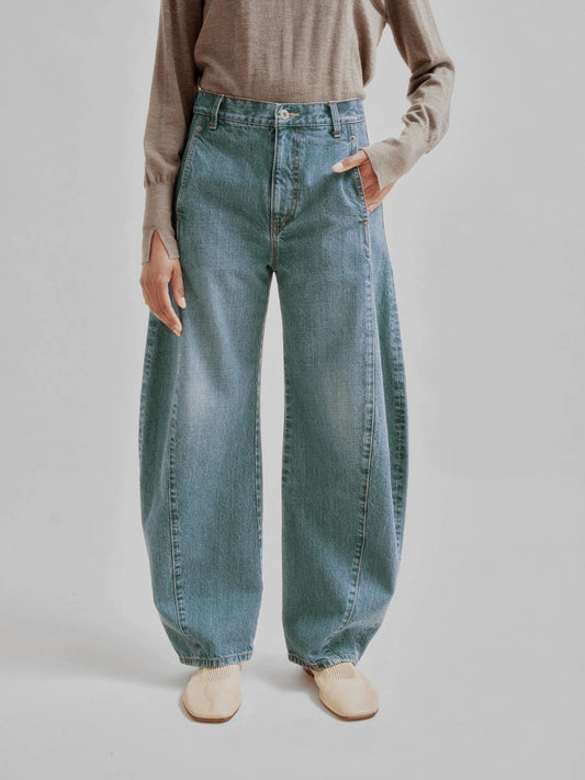 Barrel Denim in Vintage Blue