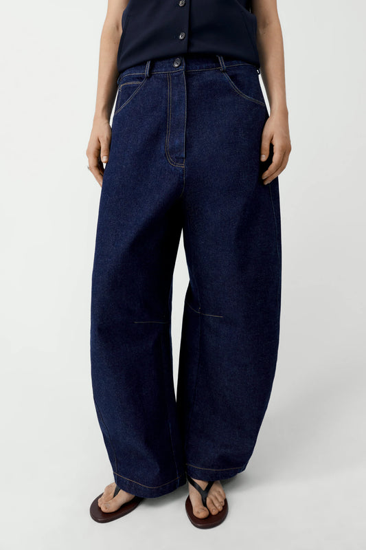 Curved Baggy Jeans